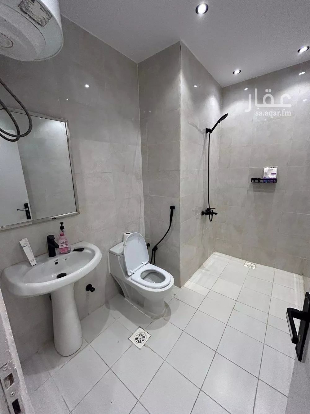 شقة 1 غرف في الربيع 4