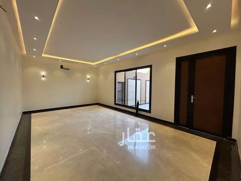 6 bedroom villa in Al Yasmin 3