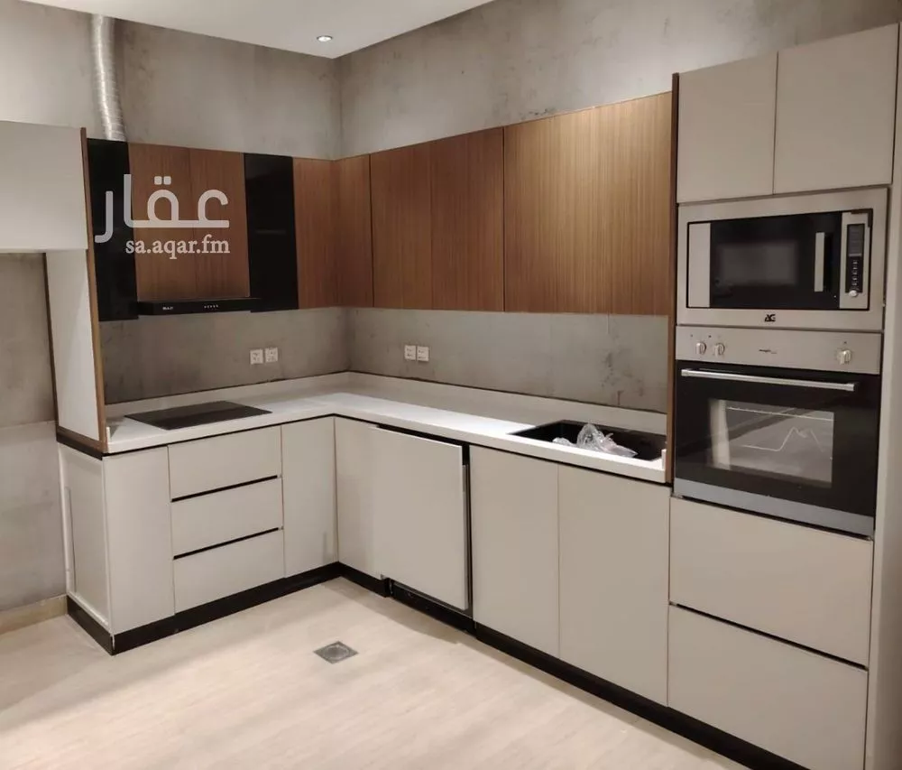 شقة 3 غرف في الملقا 4