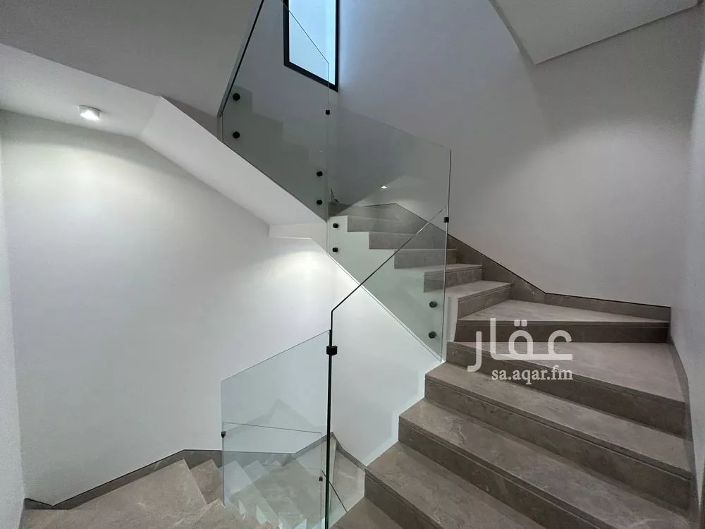 دور 4 غرف في النرجس 2