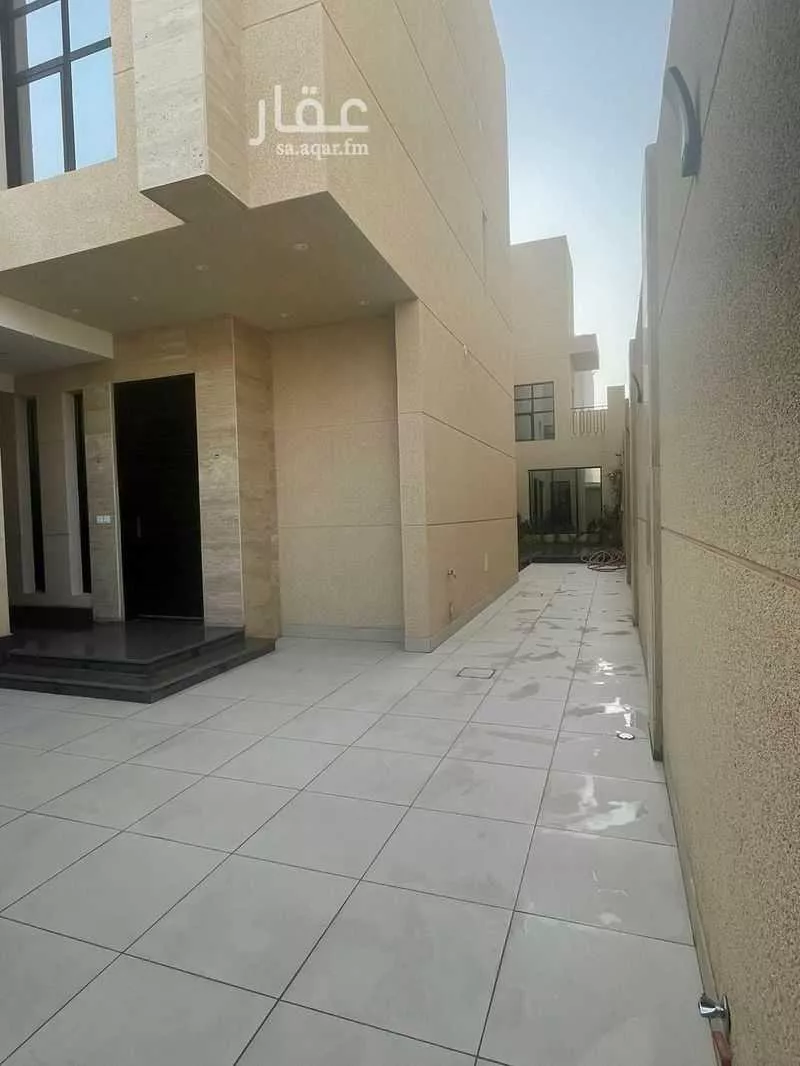 6 bedroom apartment in Al Qairawan 5