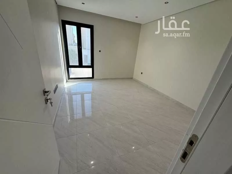 شقة 4 غرف في العارض 5