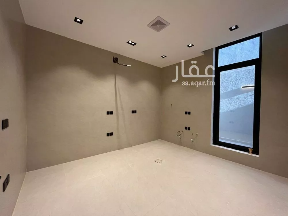 4 bedroom villa in Al Mahdiyyah, Riyadh 6