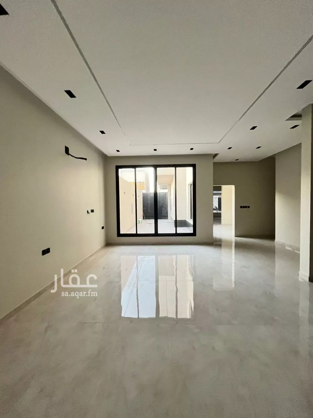 فيلا 6 غرف في المهدية 5