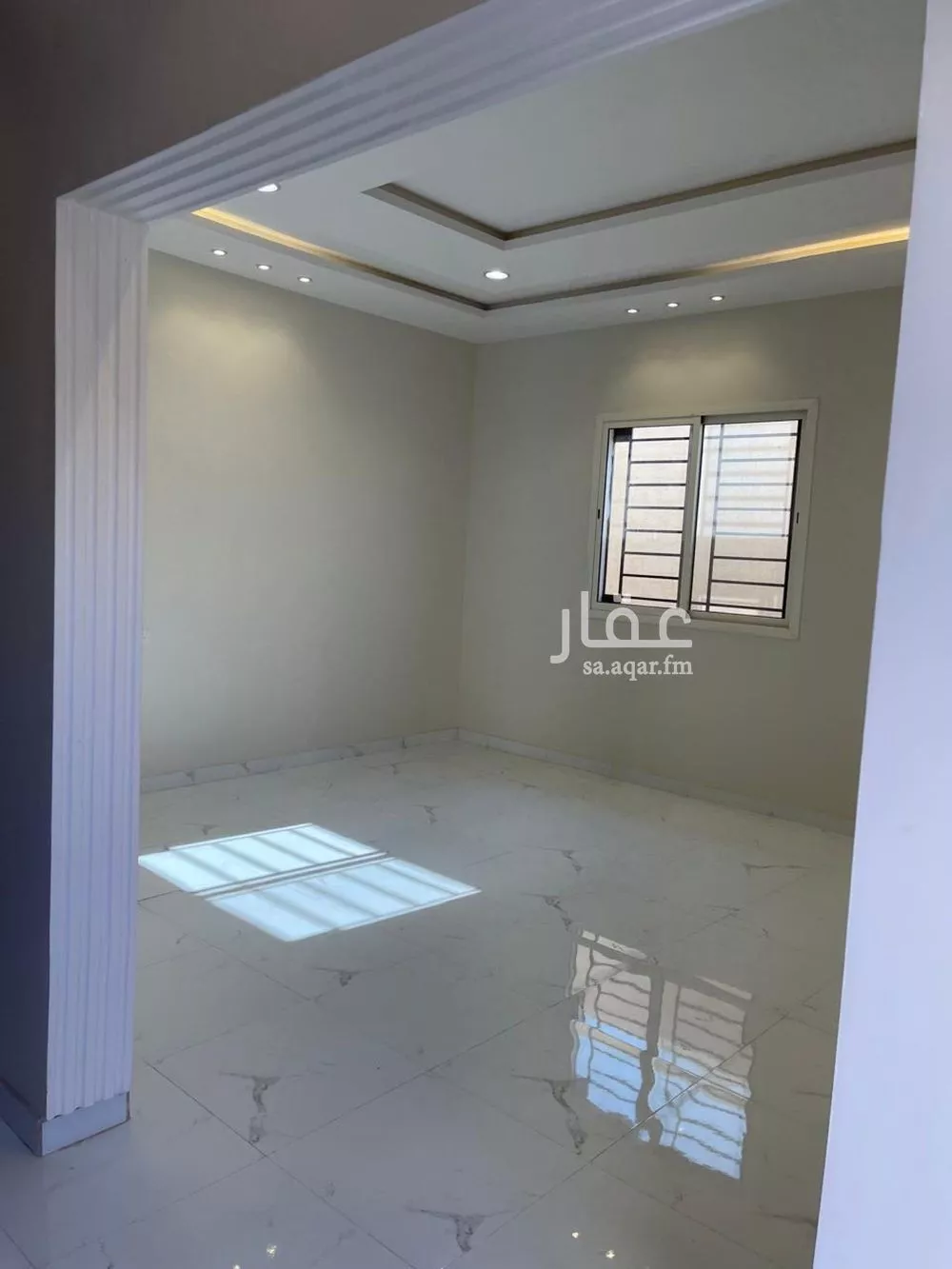 فيلا 6 غرف في عكاظ 5