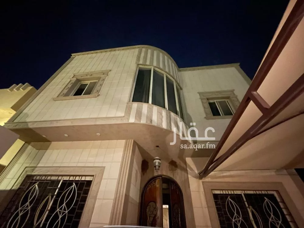 فيلا 6 غرف في الياسمين 2