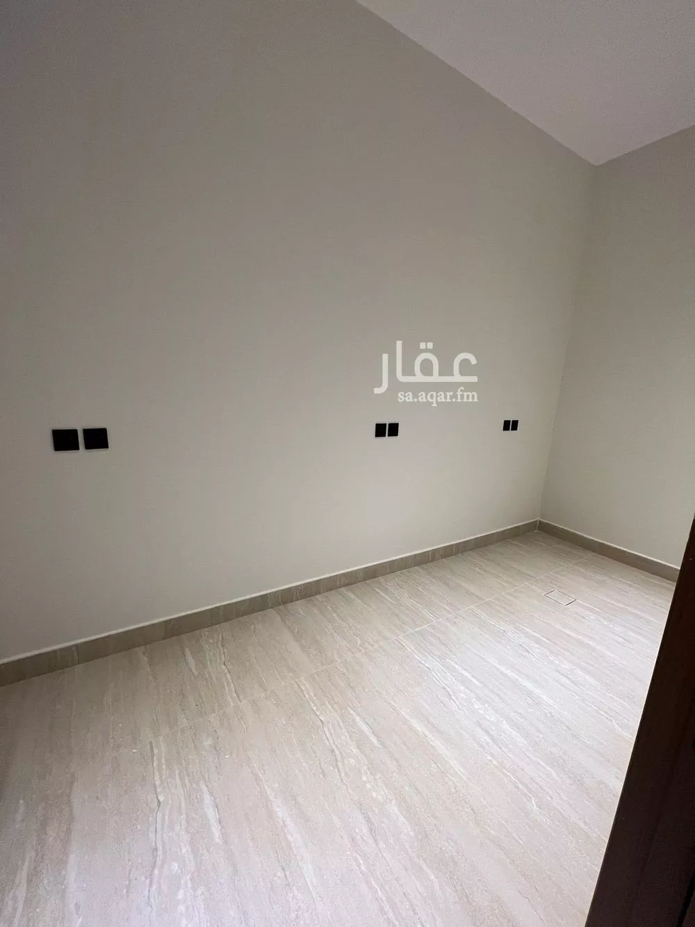 5 bedroom villa in Al Malqa 3