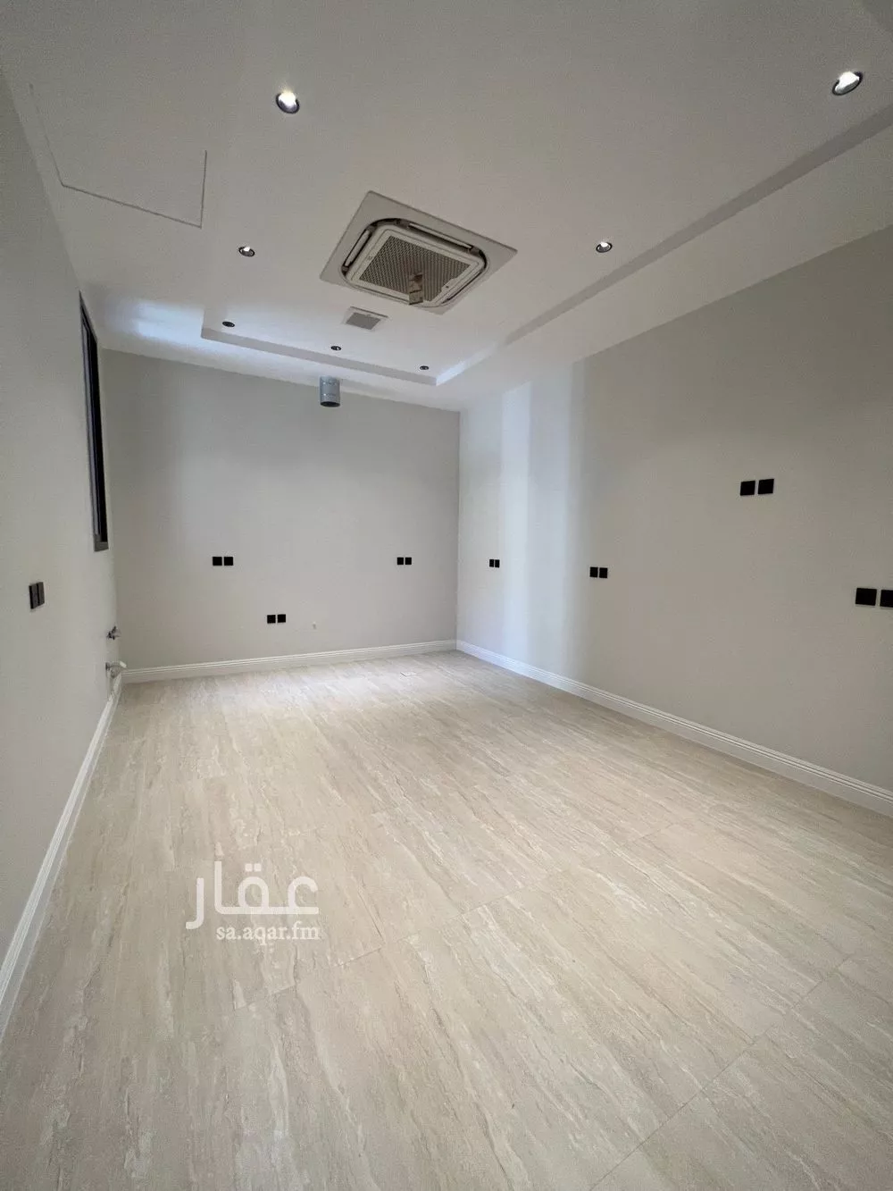 فيلا 4 غرف في النرجس 2