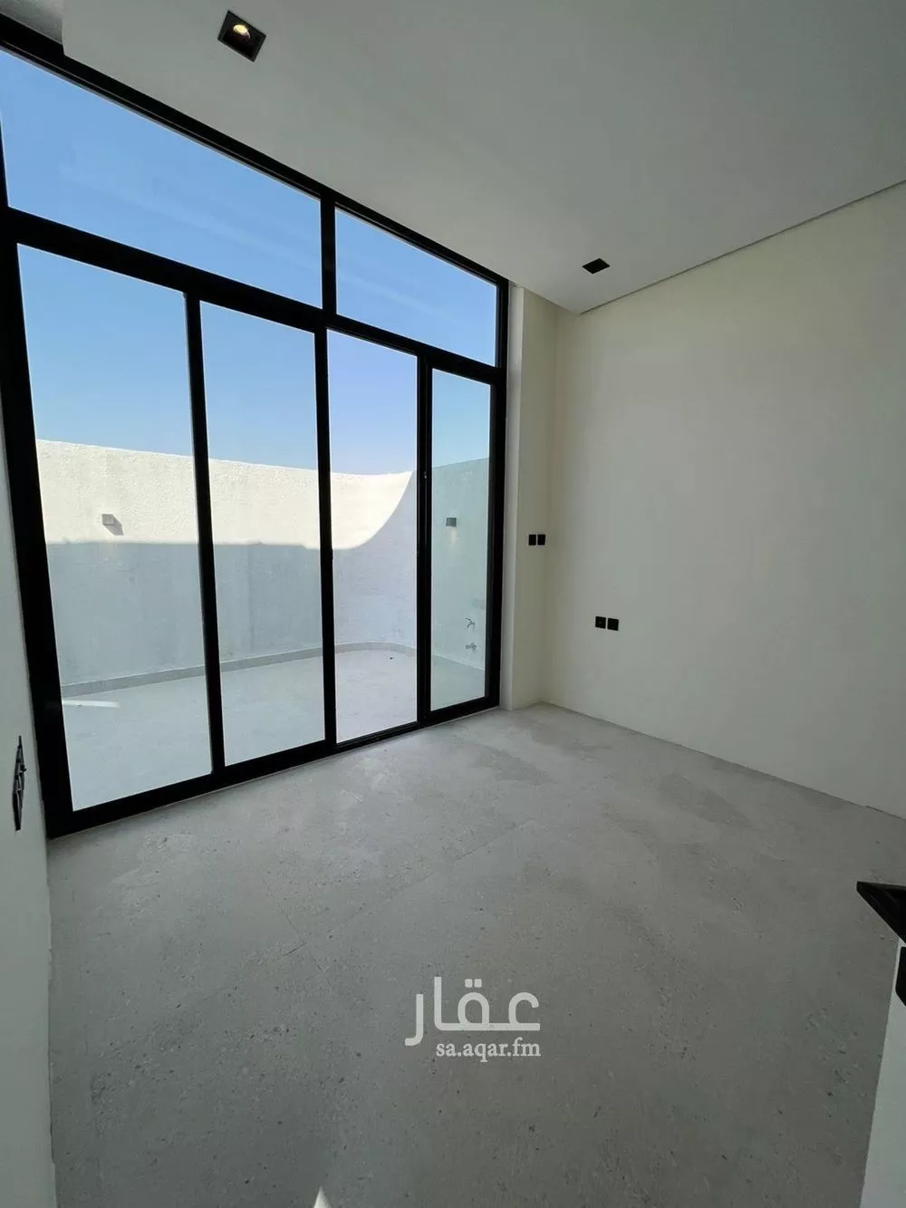 4 bedroom villa in Al Murooj, Riyadh 18