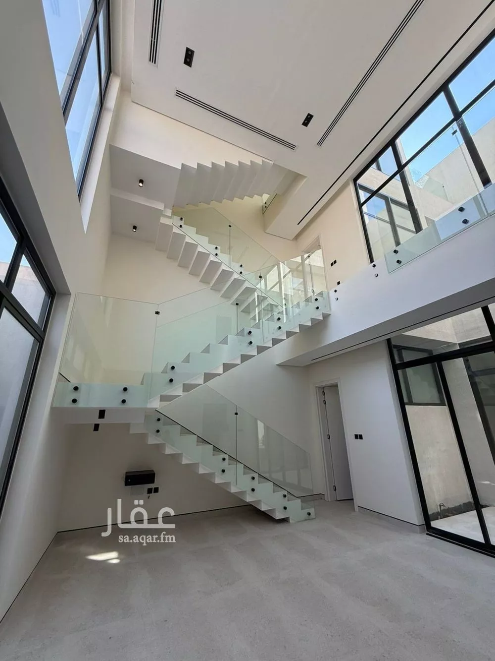 4 bedroom villa in Al Murooj, Riyadh 5