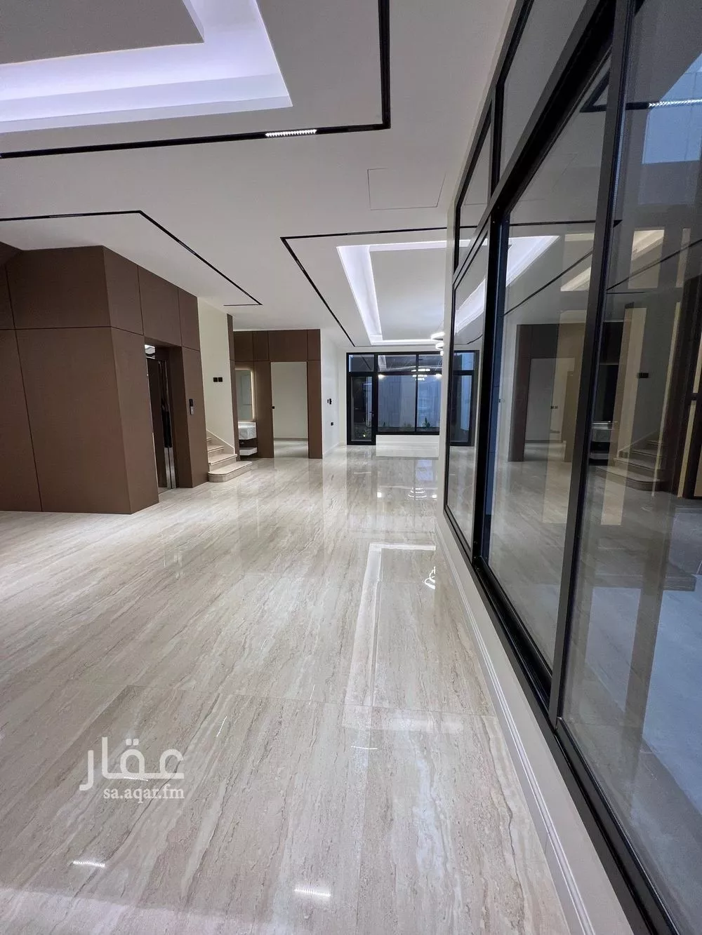 5 bedroom villa in Al Malqa 4