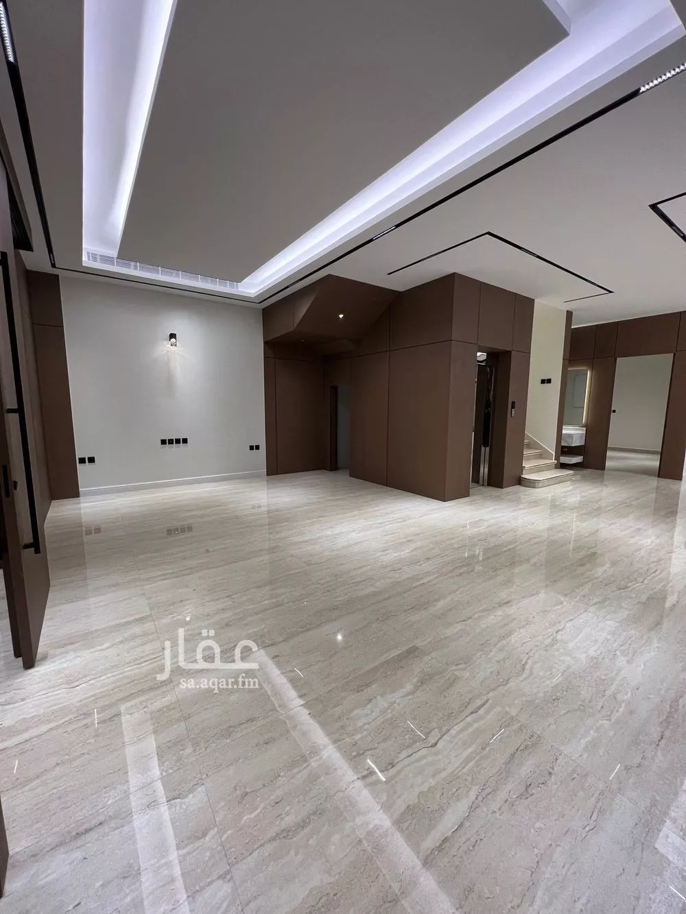 5 bedroom villa in Al Malqa 1