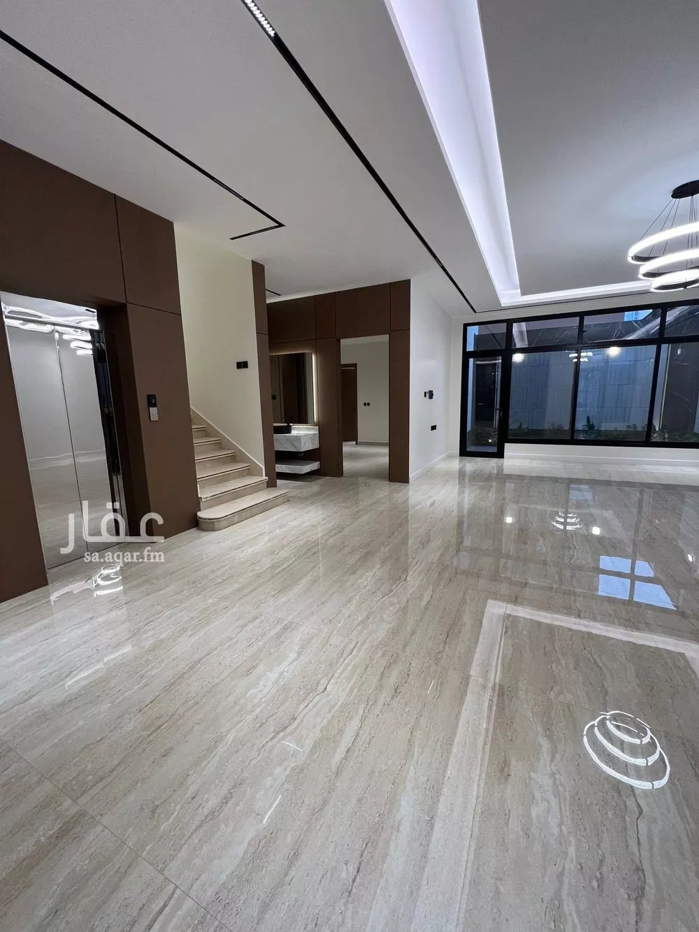 5 bedroom villa in Al Malqa 5