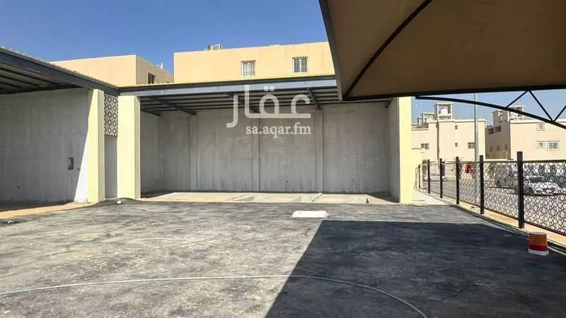 عمارة 800 م² في ديراب 4