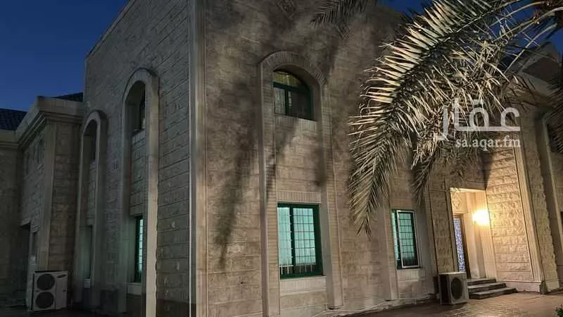 8 bedroom villa in Al Fayha, Eastern Province 9