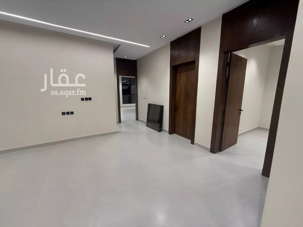 4 bedroom villa in Okaz, Riyadh 4