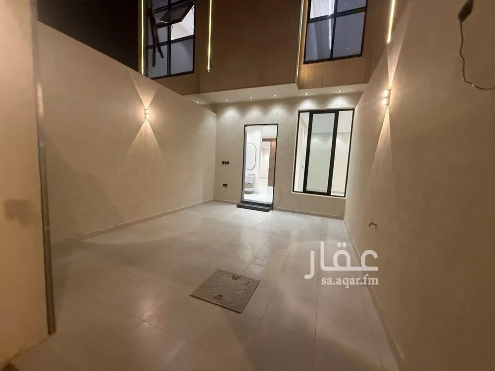 4 bedroom villa in Okaz, Riyadh 7