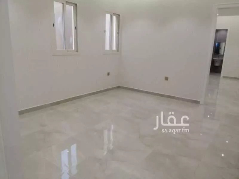 فيلا 4 غرف في العارض 4