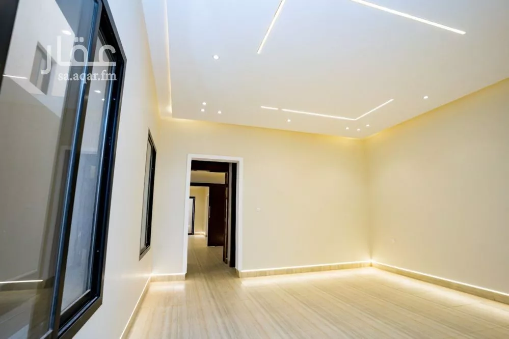 شقة 6 غرف في الرمال 3