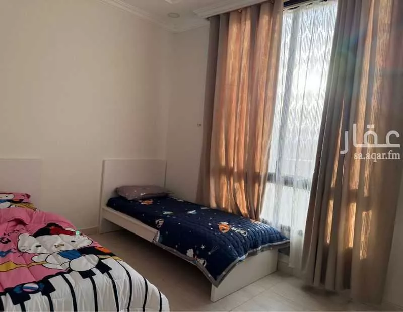 شقة 2 غرف في الحمرا 4