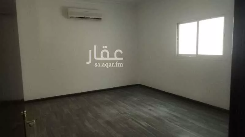 فيلا 7 غرف في الفلاح 4