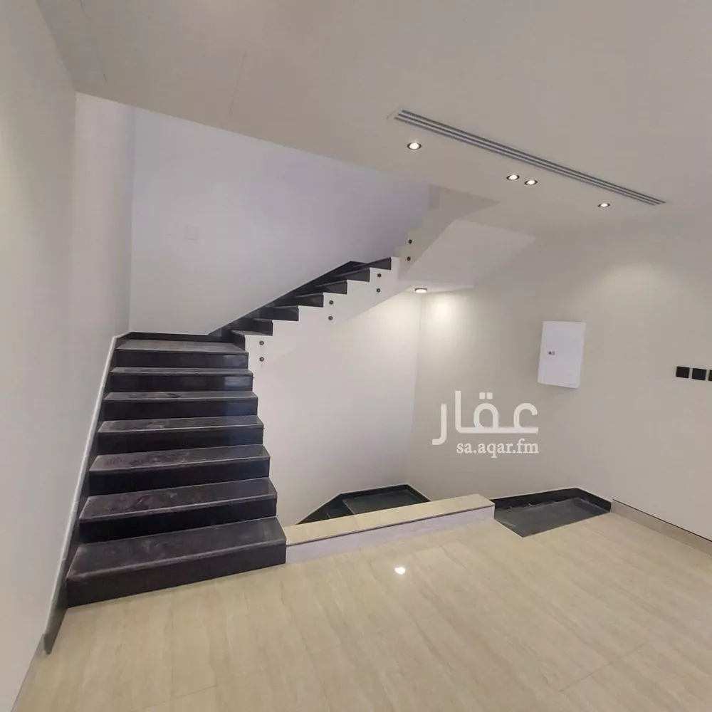 4 bedroom villa in Al Narjis 5