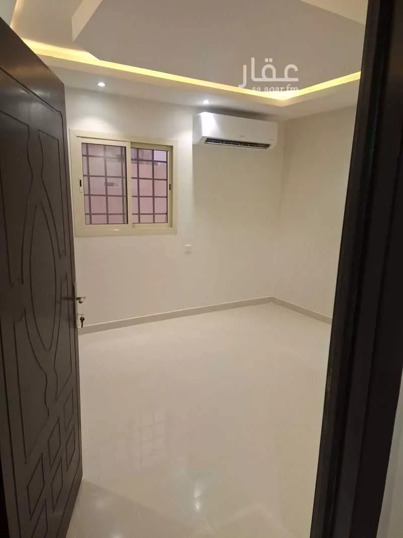 1 bedroom apartment in Dhahrat Laban 3