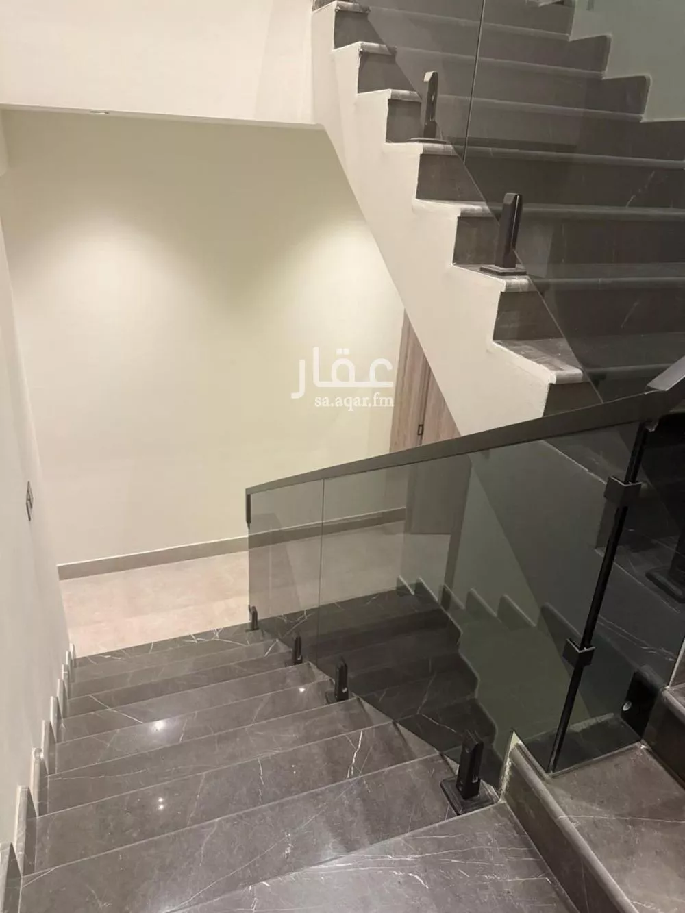 فيلا 6 غرف في الرمال 5