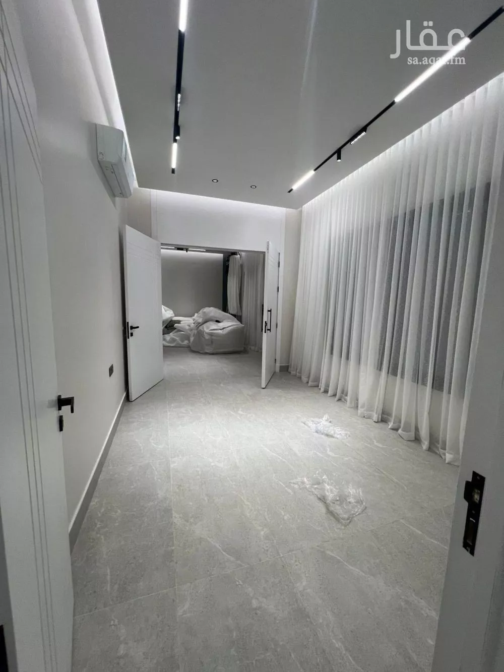 6 bedroom villa in Al Yarmouk 4