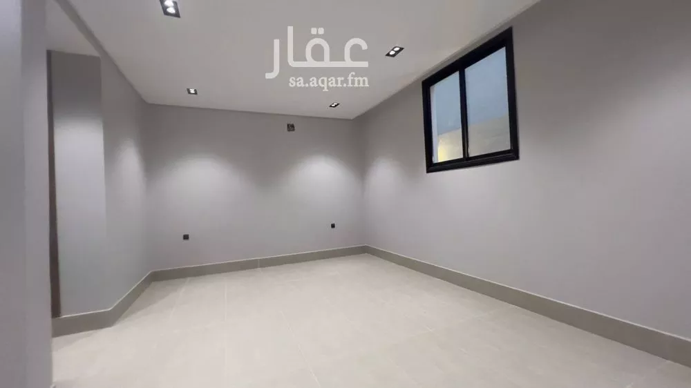 فيلا 5 غرف في عكاظ 4