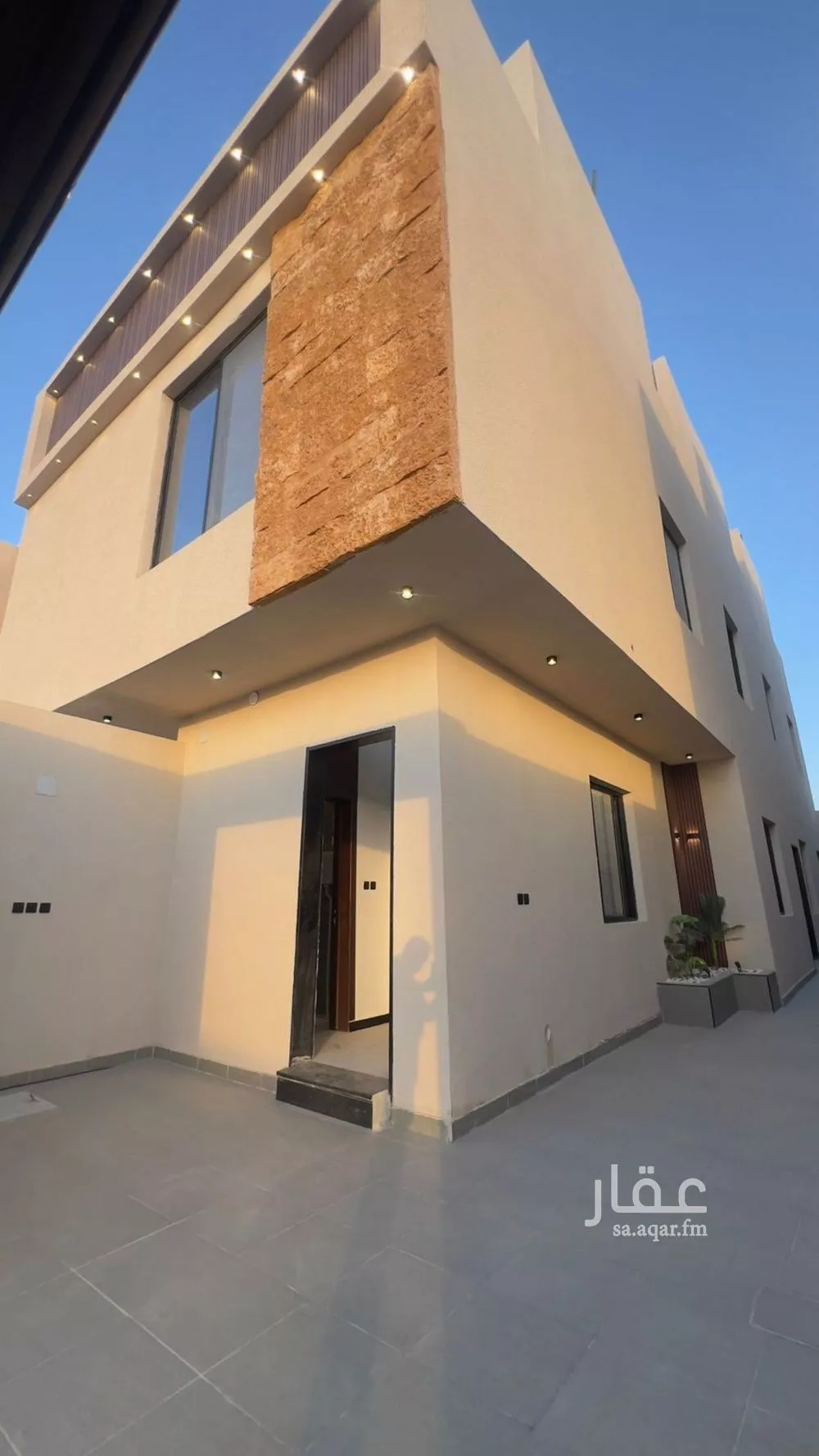 5 bedroom floor in Al Hazm 1