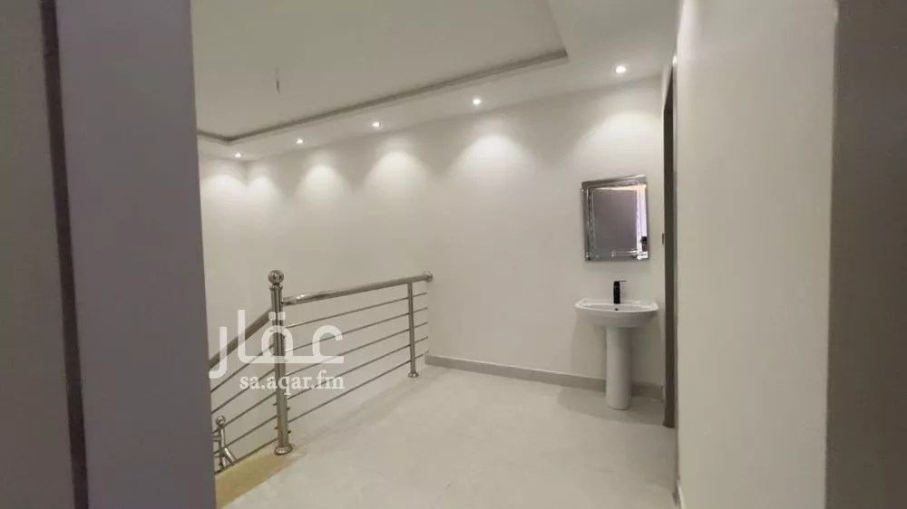 5 bedroom floor in Taibah 4