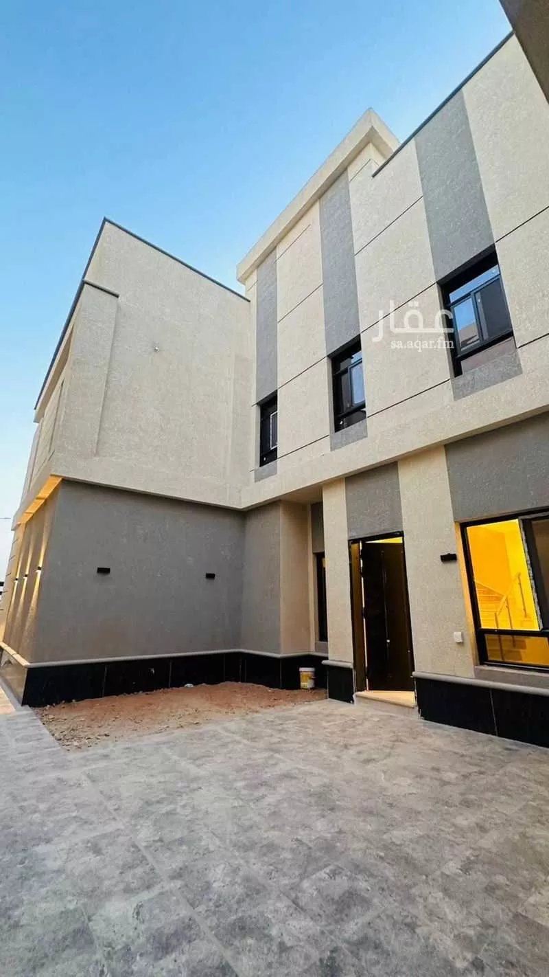 5 bedroom floor in Al Janadriyah 1