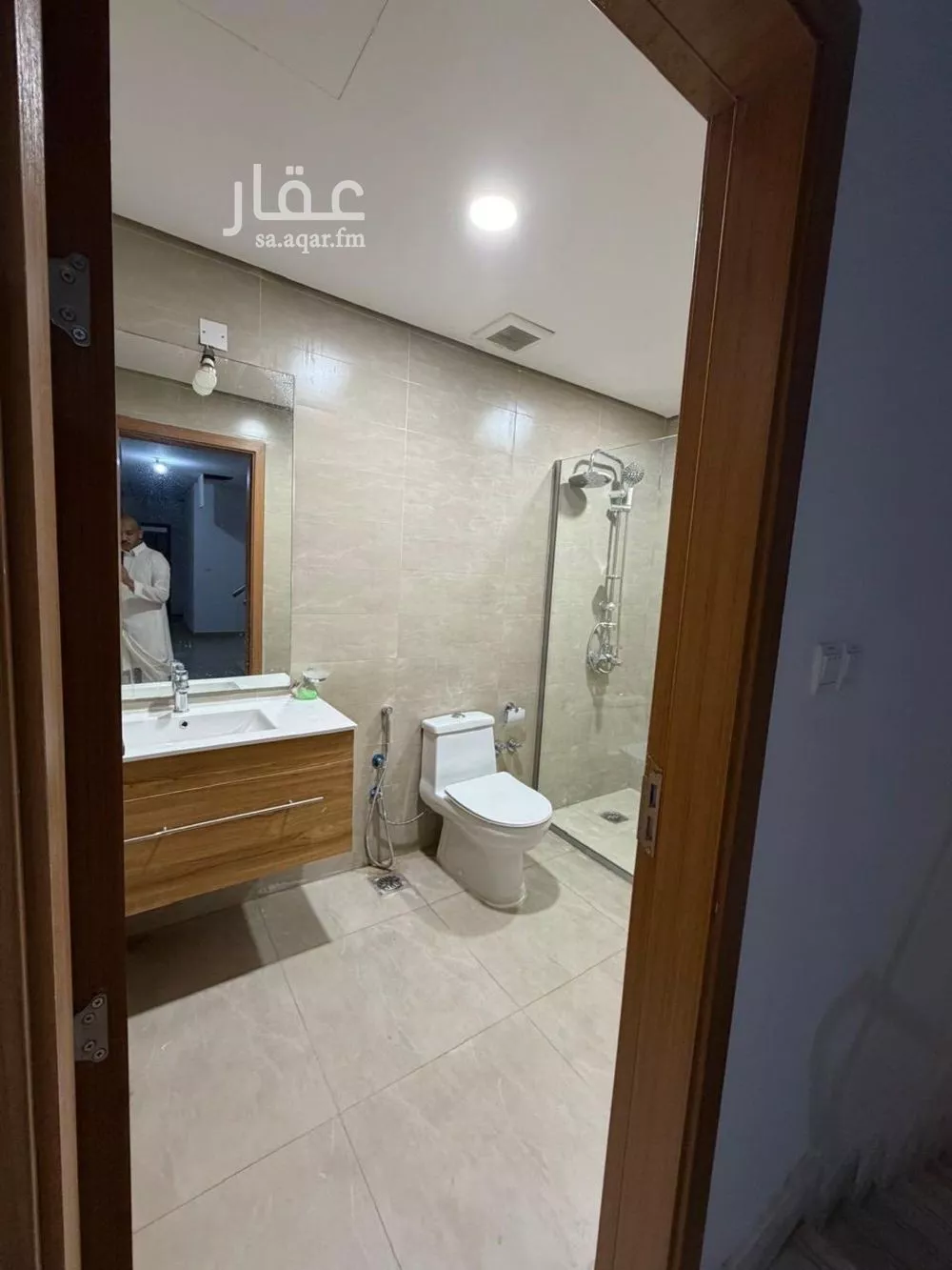 فيلا 7 غرف في العارض 3