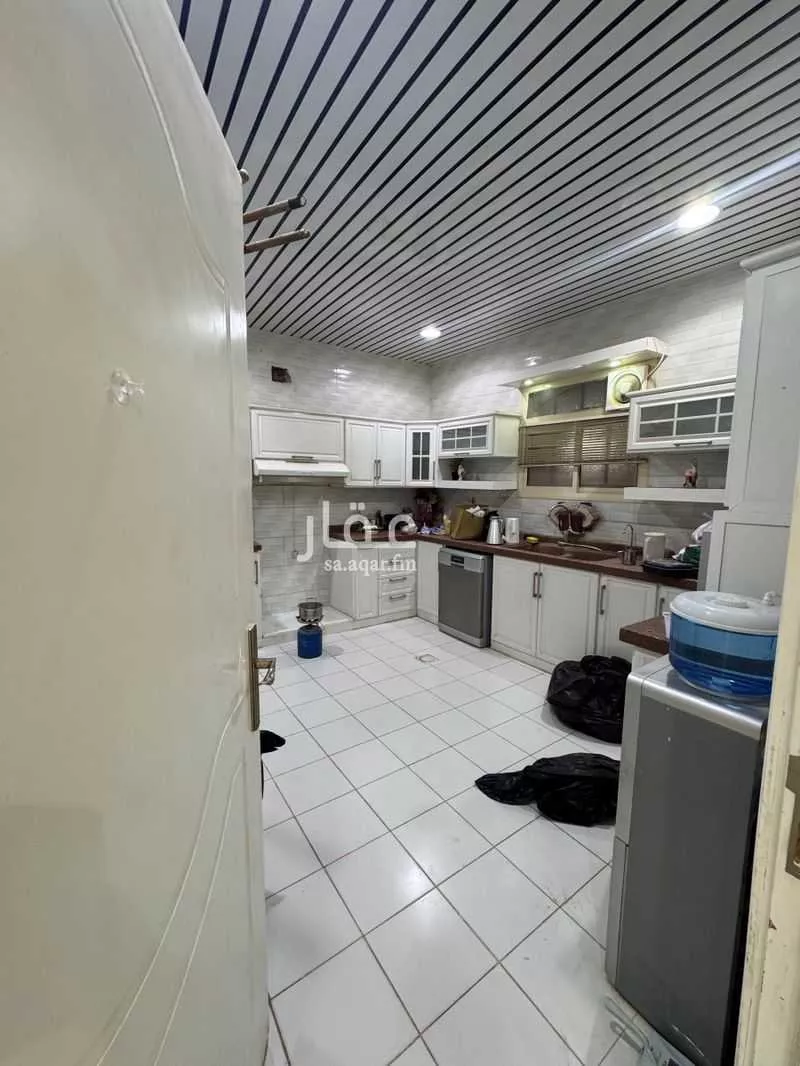 6 bedroom villa in Okaz 5