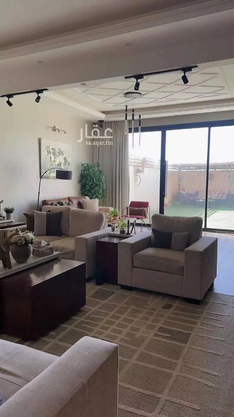 شقة 4 غرف في عكاظ 1