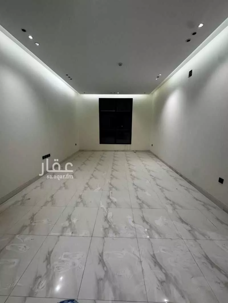 4 bedroom apartment in Okaz, Riyadh 6