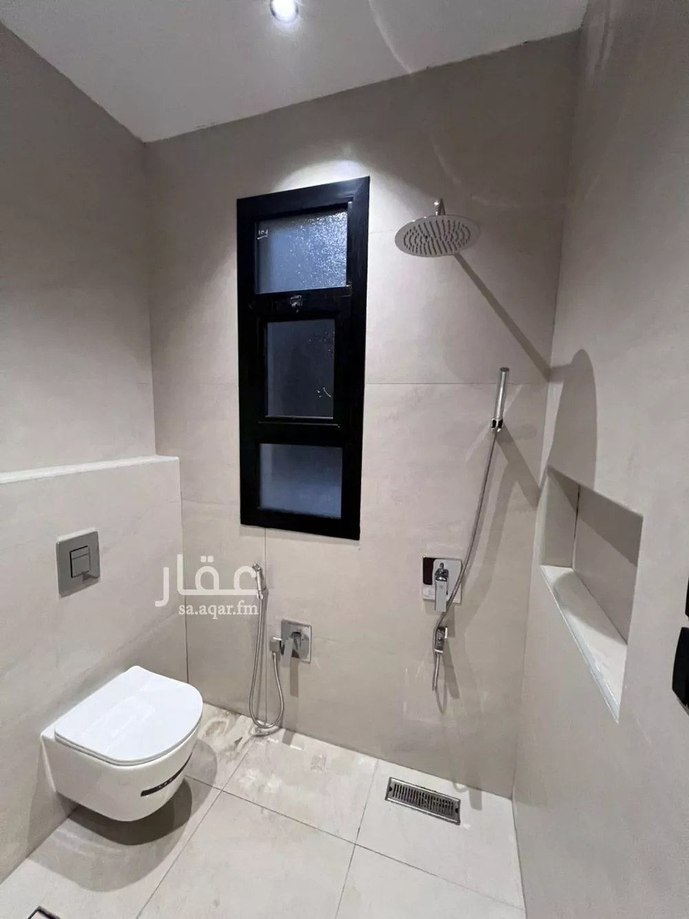 فيلا 6 غرف في النرجس 2