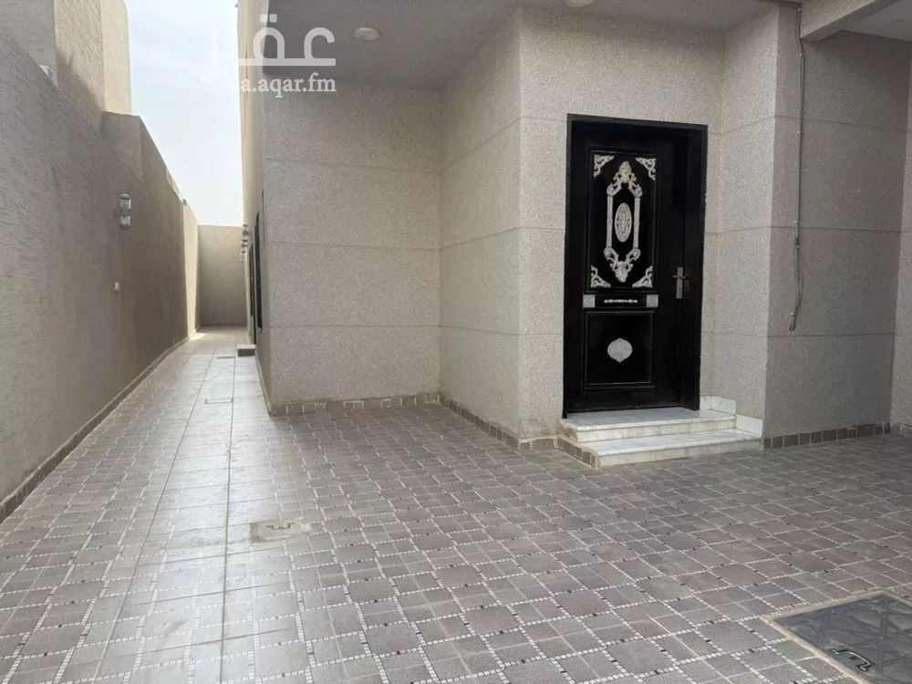 4 bedroom apartment in Al Aridh, Riyadh 7