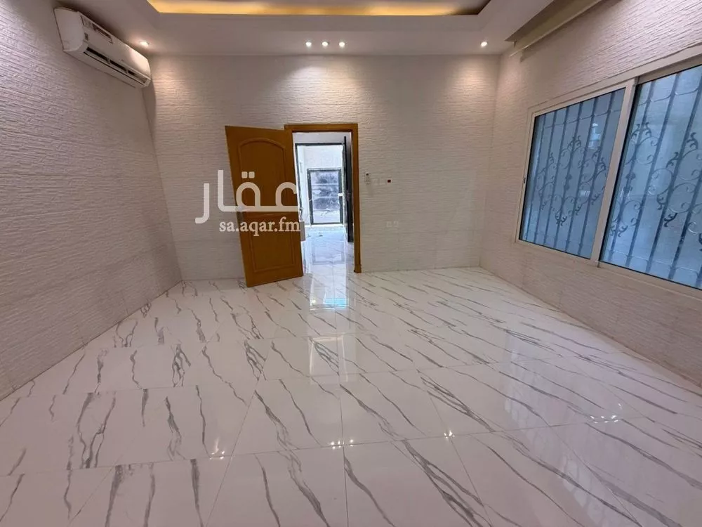 4 bedroom apartment in Al Aridh, Riyadh 11