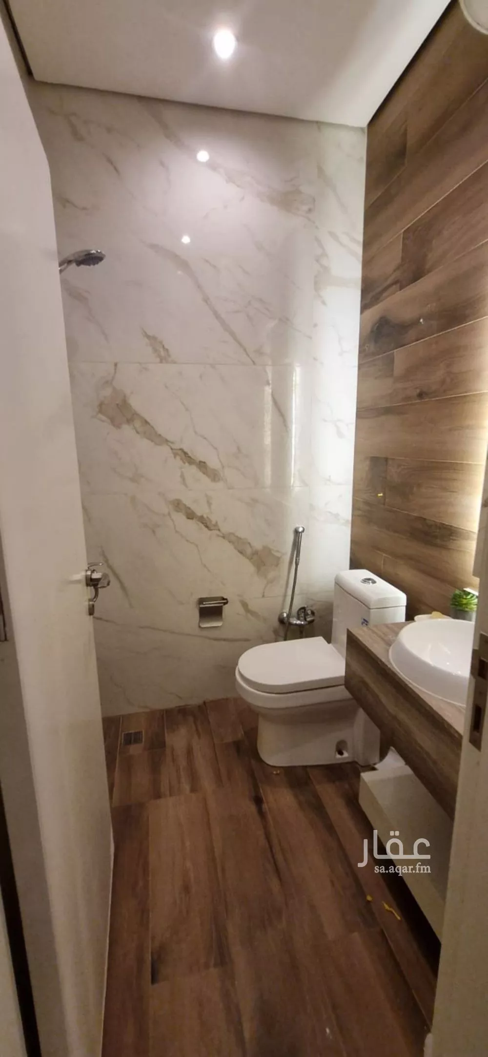 4 bedroom floor in Hittin 5