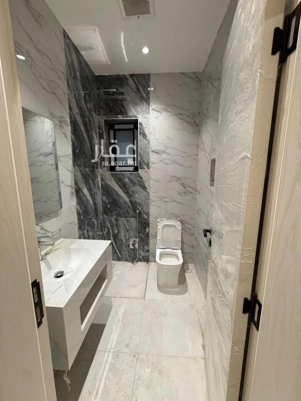 فيلا 4 غرف في النرجس 5