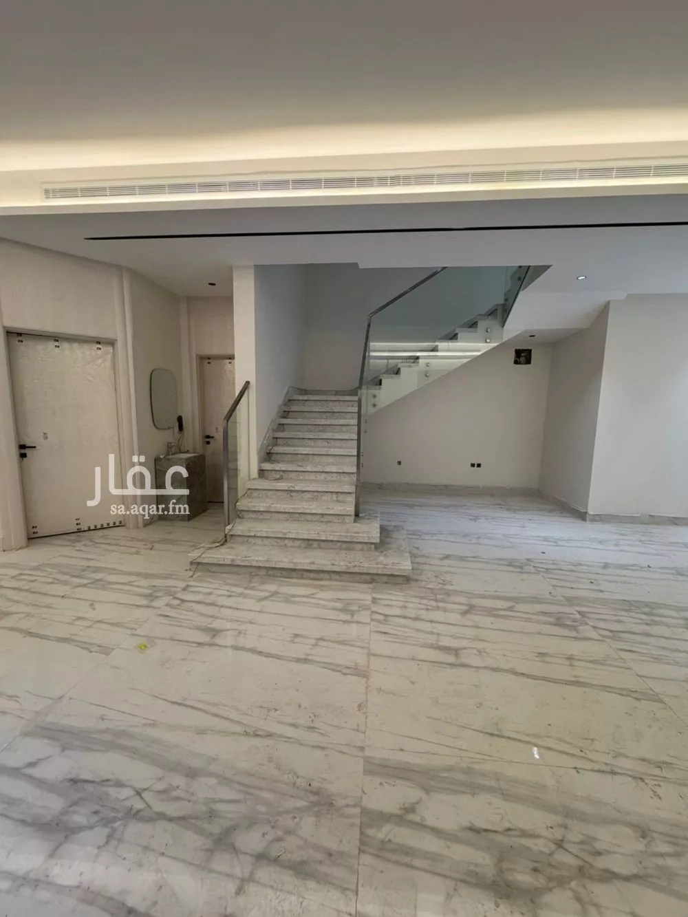 فيلا 4 غرف في النرجس 4