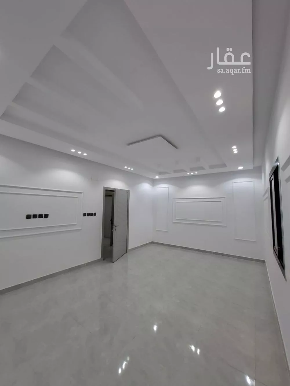 فيلا 9 غرف في الملك فهد 5