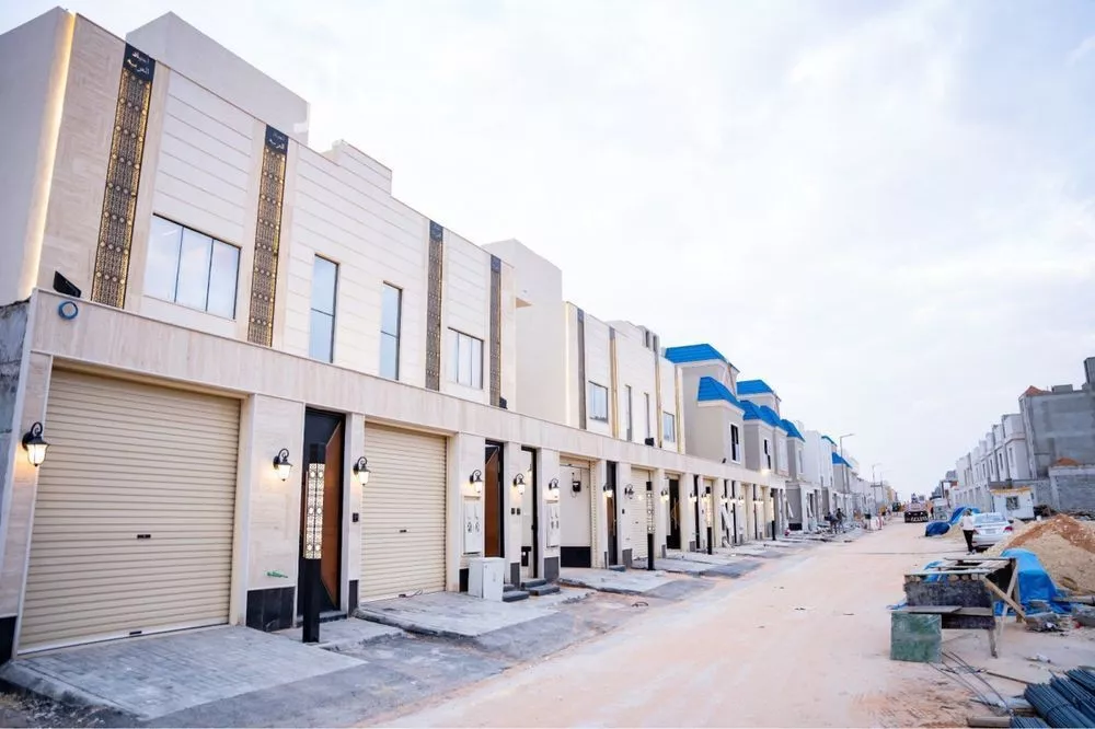 شقة 5 غرف في الجنادرية 2