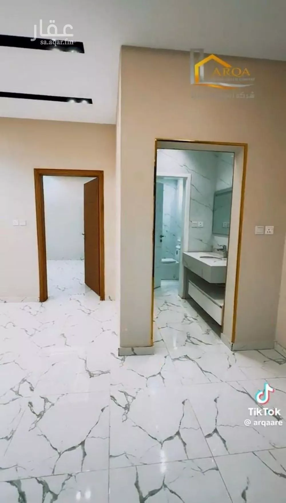 فيلا 9 غرف في الملك فهد 2