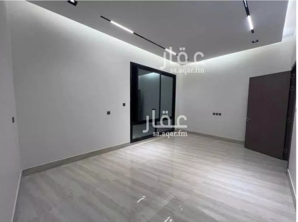 فيلا 5 غرف في الرمال 4