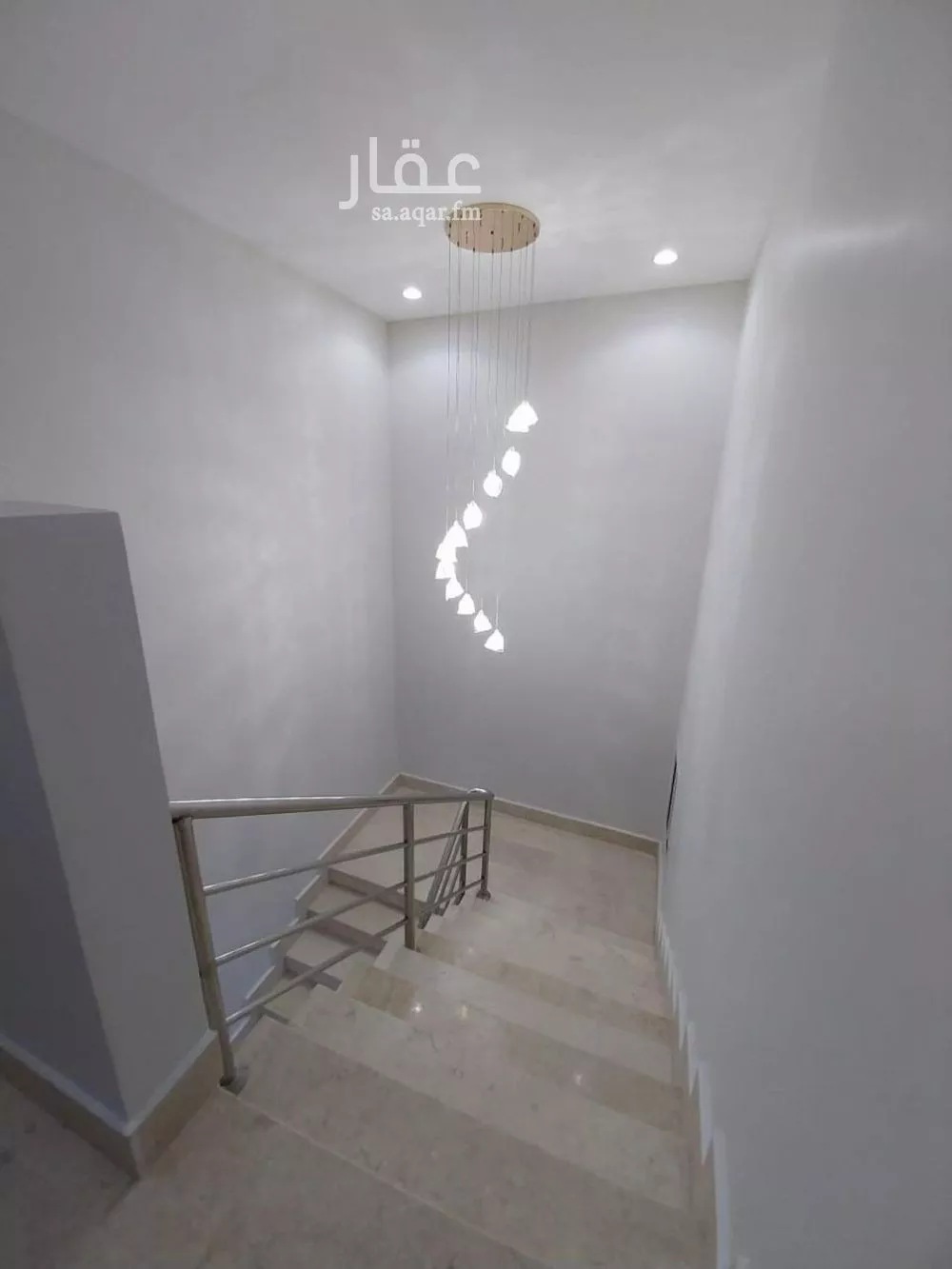 فيلا 8 غرف في الراشدية 3