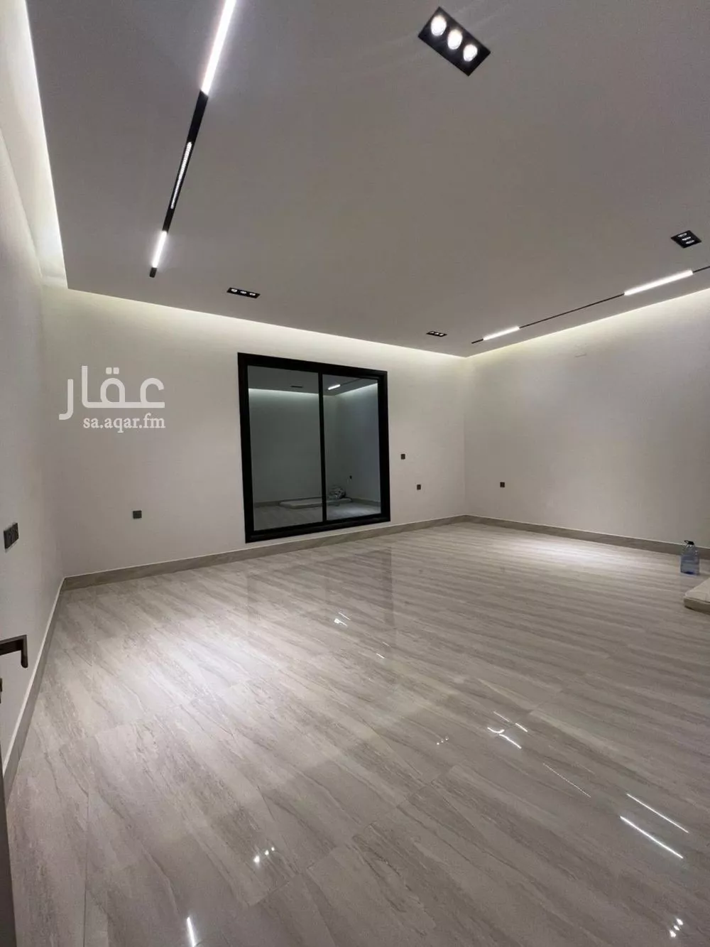6 bedroom villa in Al Rimal 5