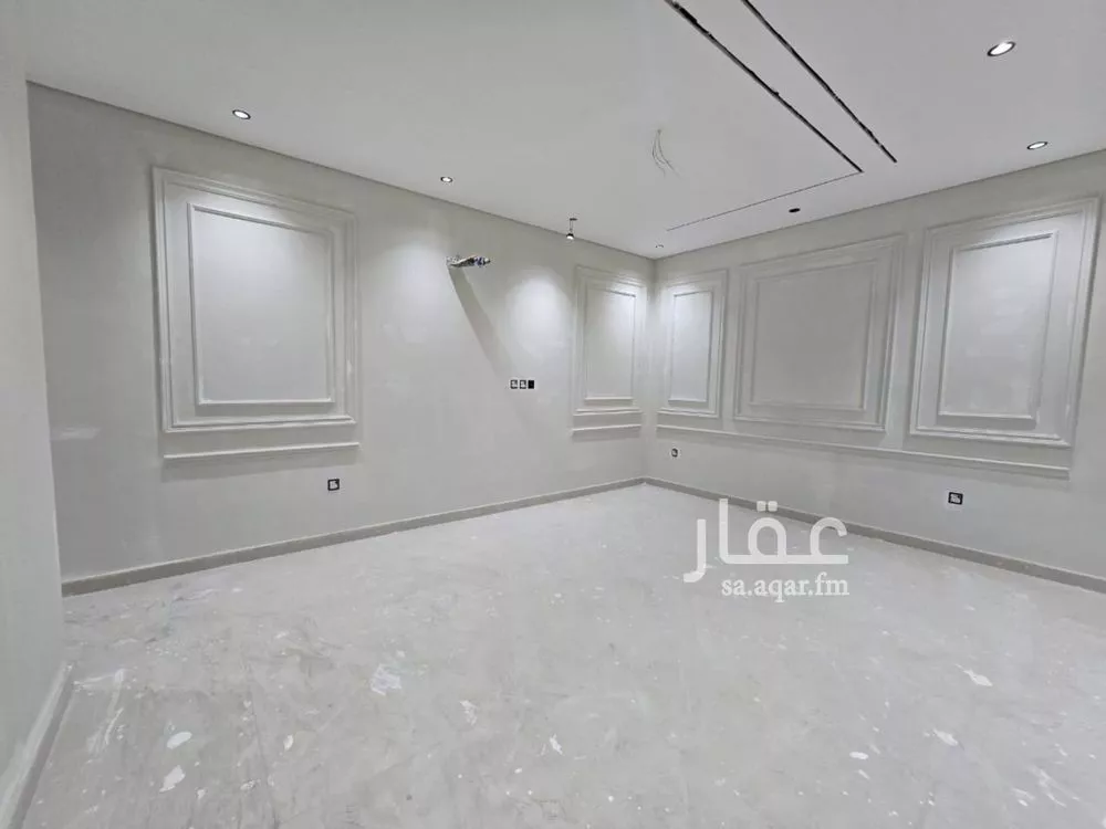 شقة 4 غرف في النزهة 4